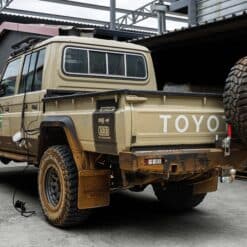Toyota Land Cruiser 2.8L Double Cab - ModCap Base and Family Tent