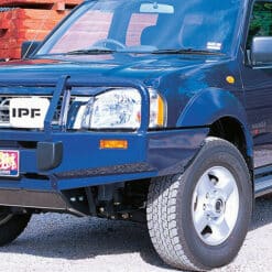 ARB Deluxe Bull Bar - Nissan Navara D22 2002-2005
