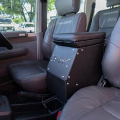 Toyota Land Cruiser 76 Series - Centre Console
