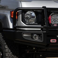ARB Deluxe Bull Bar - Toyota Land Cruiser 70 MY24 - Image 4